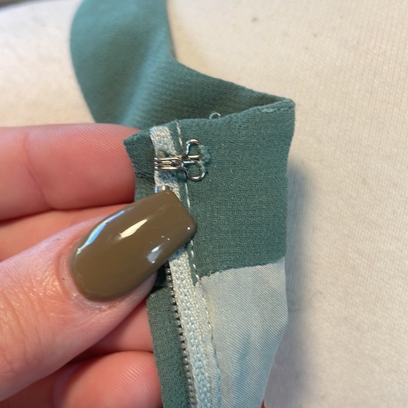 ModCloth xxs sheer overlay hi-low green color block halter gown w/ pockets EUC - Picture 8 of 13